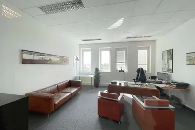 9-Zimmer-Gewerbeimmobilie mieten in Graz – 292 m², € 3.636 – Bild 4 von 7