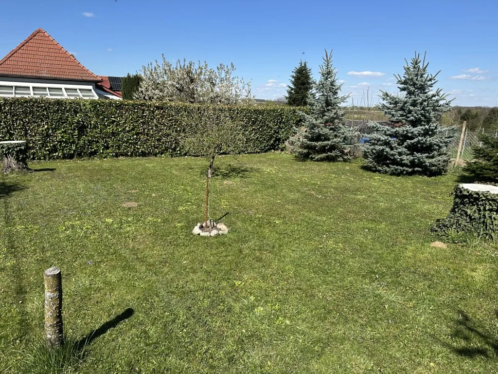 zentrumsnaher Bungalow mit sonnigem Garten zu verkaufen - Ansicht 2