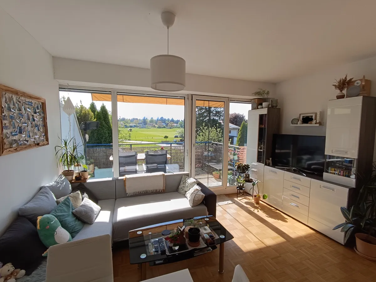 Helle 2-Zimmerwohnung mit Balkon in Morzg - Поглед 3