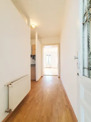 ++ NEU++ TOP Single-Wohnung! 2-Zimmer Altbauwohnung! 4 Gehminuten zur U-6 und Bahnhof Floridsdorf!