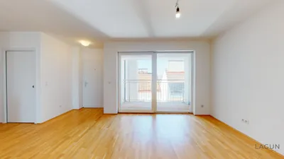 Helle 3 Zimmerwohnung mit Loggia – Bild 2