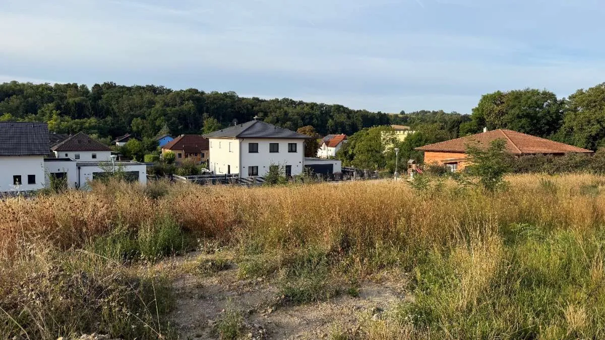 Baugrund in ruhiger Wohnlage für Einfamilienhaus - keine Maklergebühren - Ansicht 2