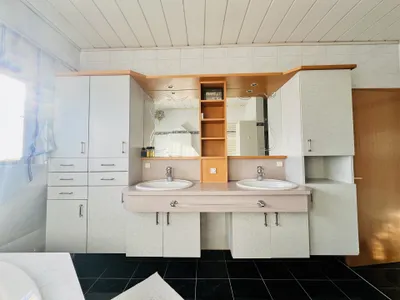 9-Zimmer-Haus kaufen in Baden – 196,8 m², € 599.000 – Bild 23 von 41