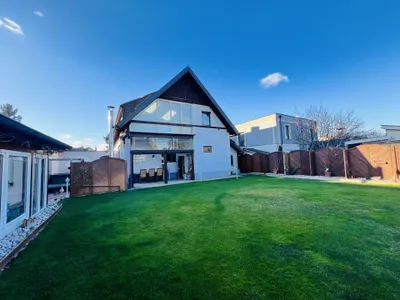 9-Zimmer-Haus kaufen in Baden – 196,8 m², € 599.000 – Bild 2 von 41