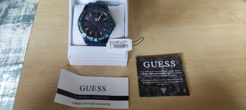 GUESS (ungetragen) hotsell