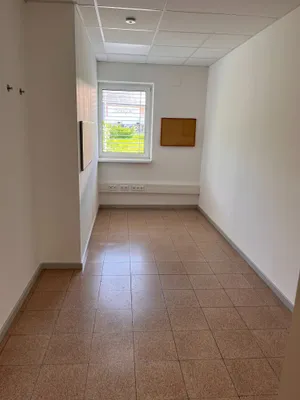 Gewerbeimmobilie mieten in Steyr-Land – 148 m², € 1.260 – Bild 10 von 10