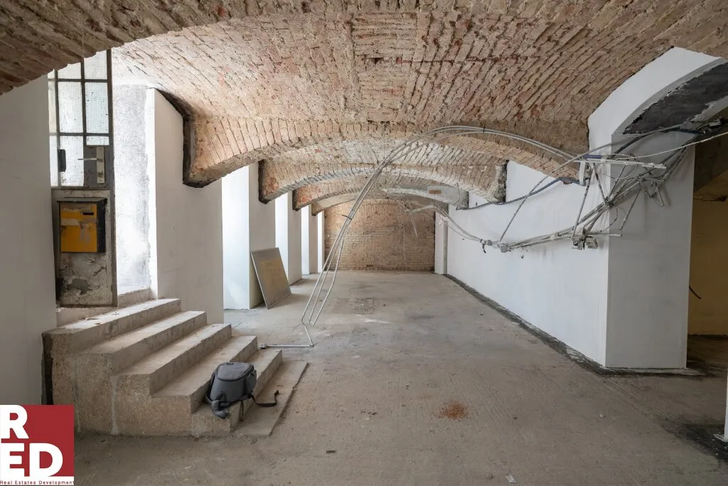 Historischer Gewölbe-Charme mit 208 m² Gestaltungsspielraum nahe Mariahilfer Straße – pohled 2