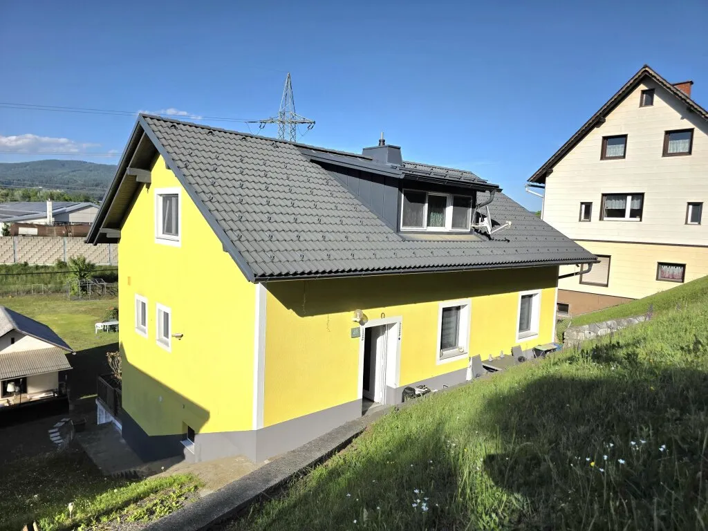 Saniertes Familienhaus mit 2 Wohnungen! – pohled 3