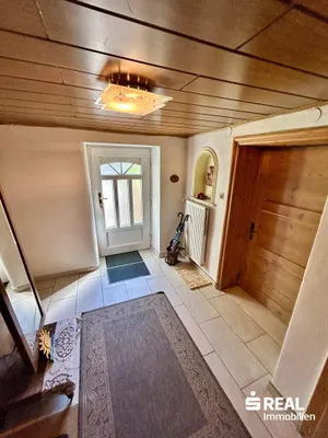 7-Zimmer-Gewerbeimmobilie kaufen in Reutte – 370 m², € 999.000 – Bild 10 von 26