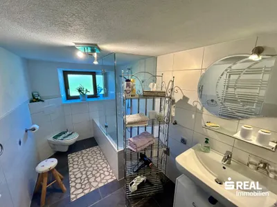 7-Zimmer-Gewerbeimmobilie kaufen in Reutte – 370 m², € 999.000 – Bild 18 von 26