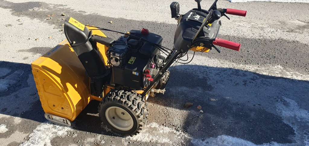 Orders Schneefräse Marke Cub Cadet 526 HD SWE