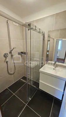 5-Zimmer-Gewerbeimmobilie kaufen in Bruck an der Leitha – 179 m², € 490.000 – Bild 6 von 24