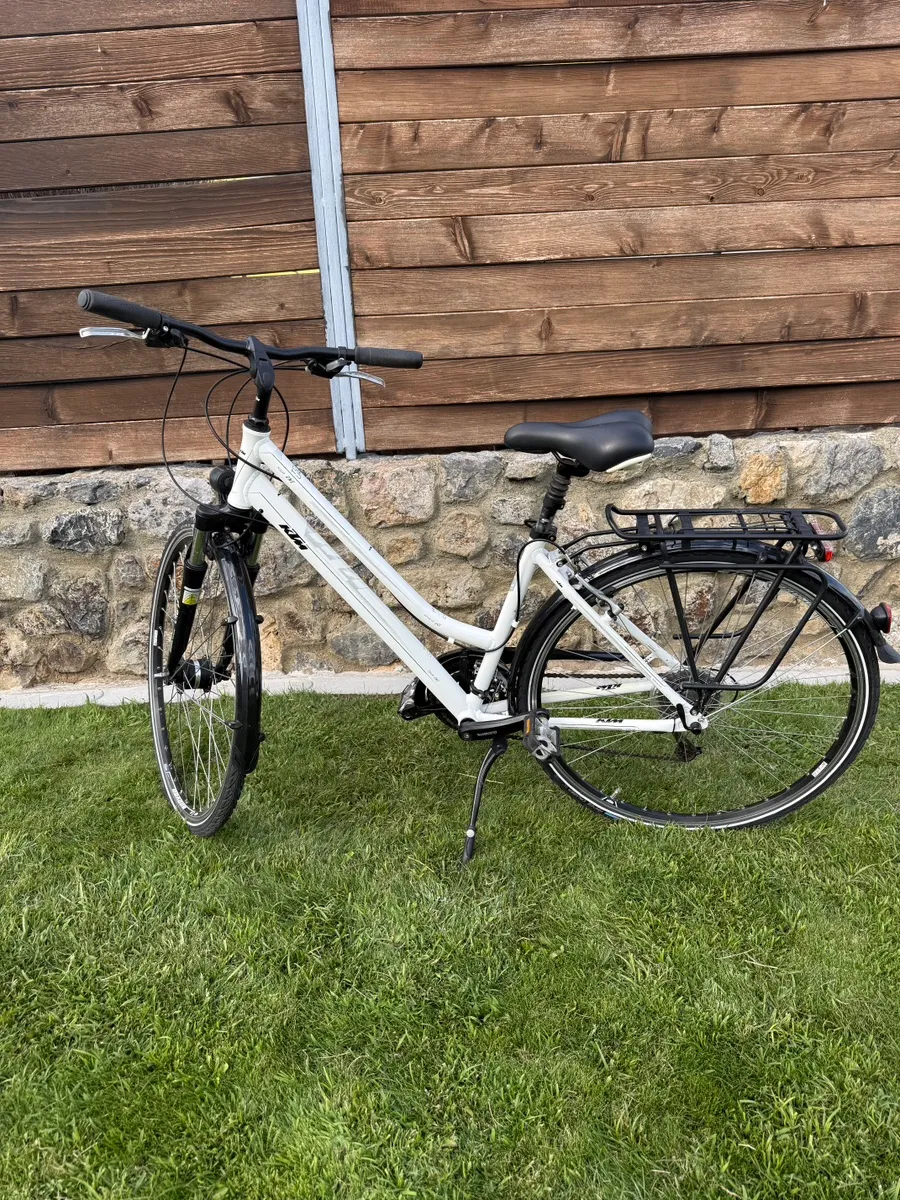 e bike trekking herren cube Electric Touring Hybrid Pro 625 2024 refurbished Farbe:Celeste speecheese Aufbewahrungsdose Tee Vintage bicycle helmet