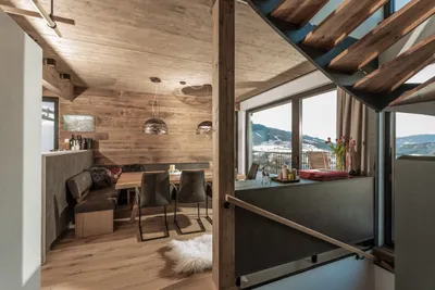 6-Zimmer-Haus mieten in Liezen – 220 m², € 3.300 – Bild 3 von 12