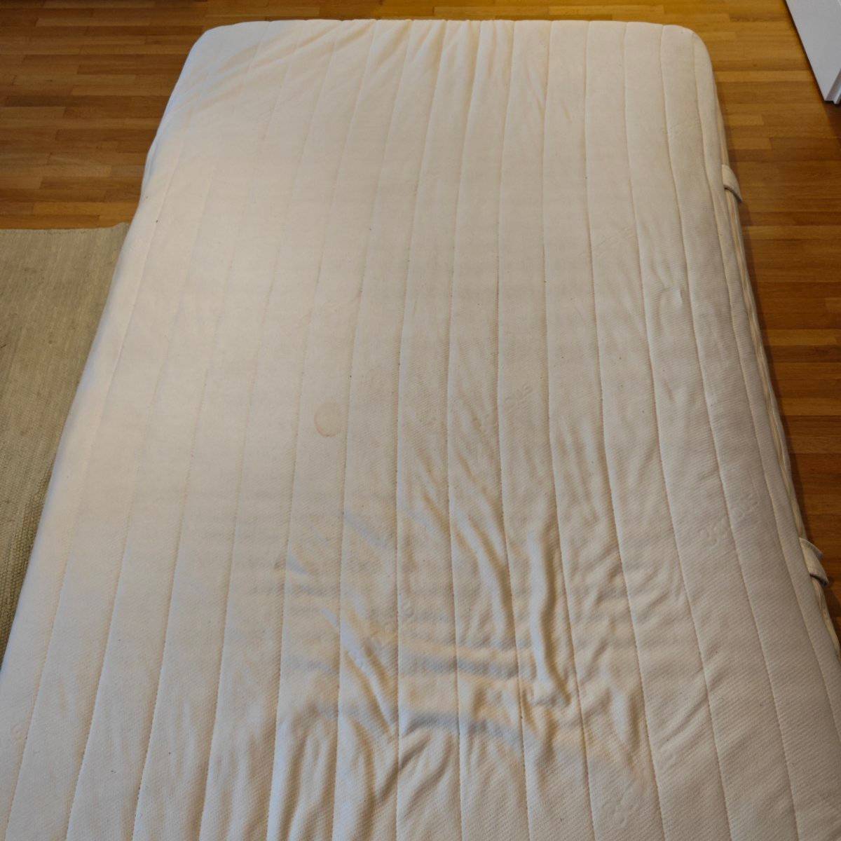 Bambus Naturmatratze 140x200 & IKEA Sultan Lattenrost 140x200,  50,- (1200  Wien) - willhaben