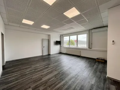 Gewerbeimmobilie mieten in Linz Land – 77 m², € 819 – Bild 2 von 5