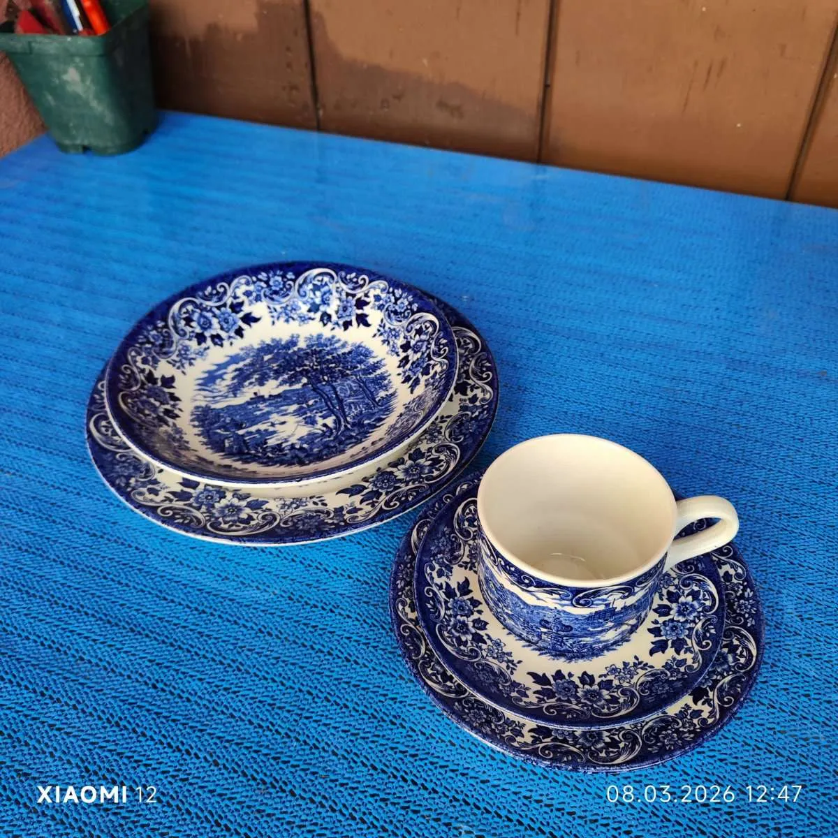 Englisches Geschirr blau, € 60,- (2116 Au)