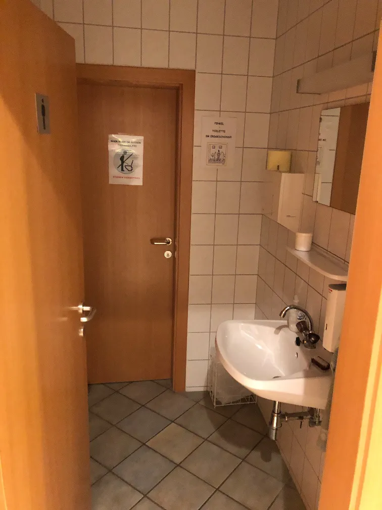Lagerhalle 115 m² EG + 400 m² OG - Ansicht 2