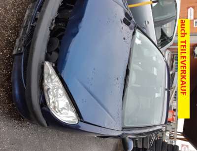 Peugeot 206 blau1,4 ERSATZTEILSPENDER