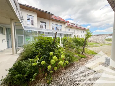 1-Zimmer-Gewerbeimmobilie mieten in Urfahr-Umgebung – 30 m², € 529 – Bild 2 von 12