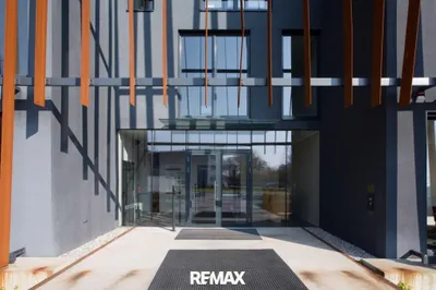 Gewerbeimmobilie kaufen in Linz Land – 3 787 m², € 8.900.000 – Bild 3 von 22