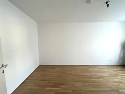 Attraktive 3-Zimmerwohnung mit Balkon und Kühldecke – Bild 3