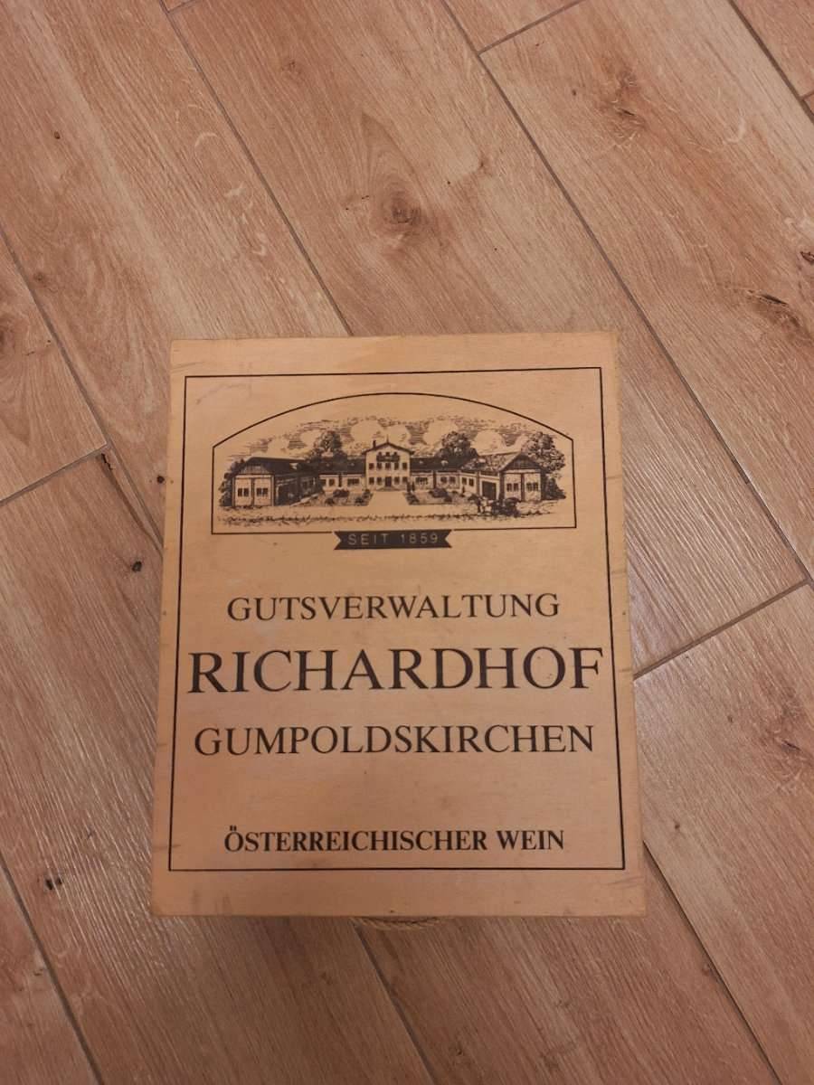 Weinkiste aus Holz - Gumpoldskirchen