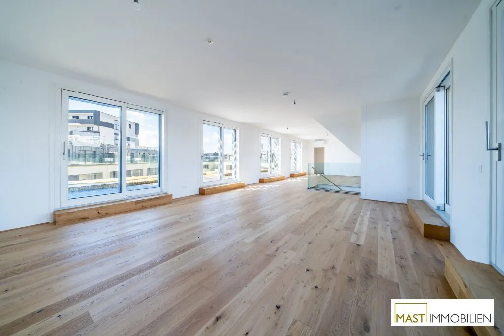 *NEU* Moderne 4-Zimmer Dachgeschosswohnung mit großzügiger Freifläche! - Widok 3