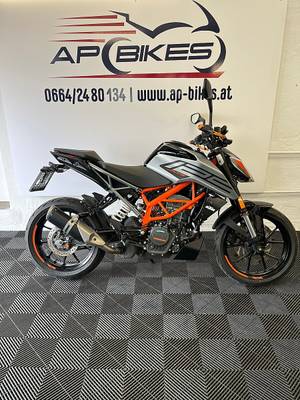KTM Duke 125 ABS