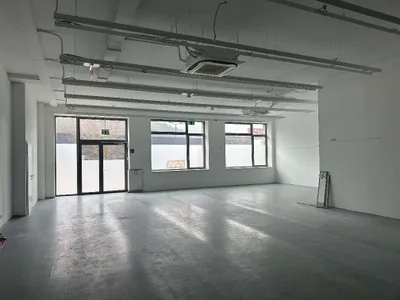 1-Zimmer-Gewerbeimmobilie mieten in Sankt Pölten Land – 168 m², € 7 – Bild 4 von 7