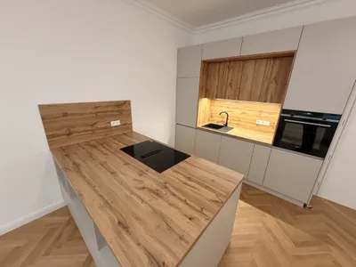 Hochwertiger Altbau-Erstbezug | 3 Zimmer | Grünlage | All-Inclusive-Miete
