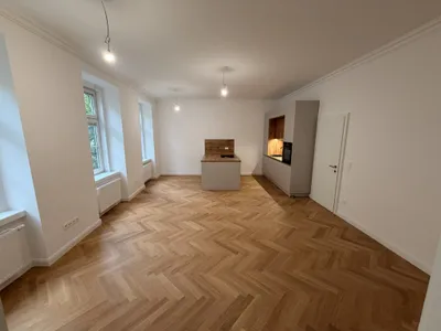 Hochwertiger Altbau-Erstbezug | 3 Zimmer | Grünlage | All-Inclusive-Miete – Bild 3
