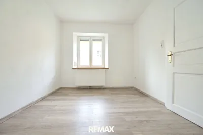 4-Zimmer-Wohnung kaufen in Steyr – 99,27 m², € 188.000 – Bild 7 von 12