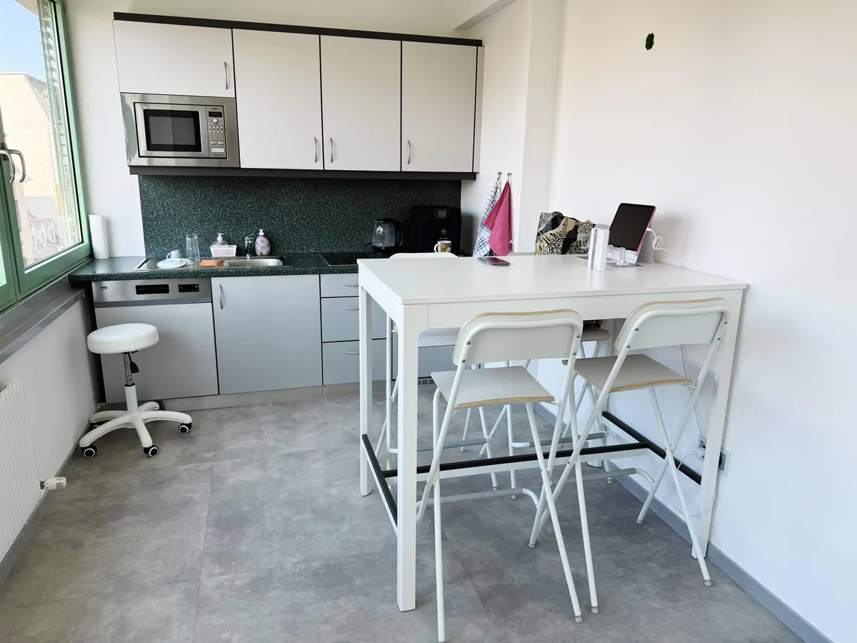 Steirerhof Jakominiplatz - Behandlungs- & Praxisräume zur Einzelvermietung - Kosmetik | Massage | Fußpflege | Physiotherapie (flexible Mietmodelle) - Widok 2