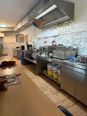 2-Zimmer-Gewerbeimmobilie kaufen in Linz – 270 m², € 2.400 – Bild 4 von 7