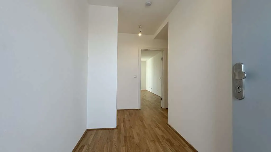 Erstbezug mit Balkon: Moderne Wohnung in Deutsch-Wagram, Niederösterreich - PROVISION BEZAHLT DER ABGEBER - Widok 2
