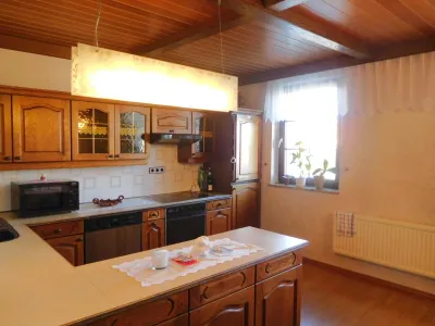 Gewerbeimmobilie mieten in Neusiedl am See – 240 m², € 1.450 – Bild 2 von 5