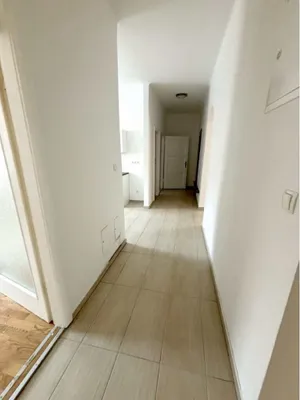 3-Zimmer-Wohnung mieten in Neunkirchen – 80 m², € 864 – Bild 8 von 9
