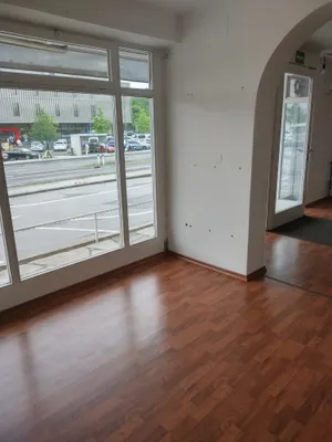 5-Zimmer-Gewerbeimmobilie mieten in Salzburg-Umgebung – 125 m², € 1.920 – Bild 10 von 14