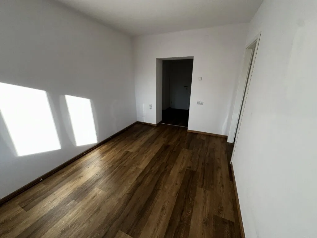 Sanierte 2-Zimmer-Wohnung mit Balkon in Graz – pohled 2