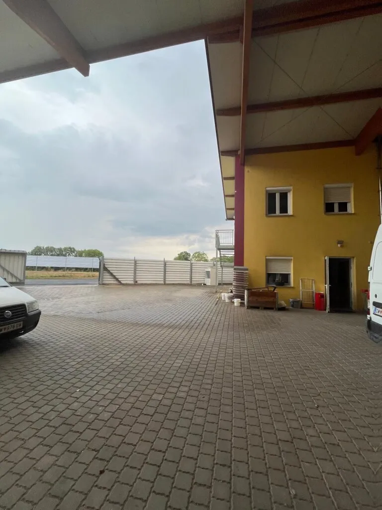 Attraktives Gewerbeobjekt in Ternitz - Hallen & Büroflächen zur Miete - Ansicht 3