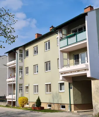 3-Zimmer-Wohnung mieten in Mistelbach – 92 m², € 890 – Bild 1 von 14