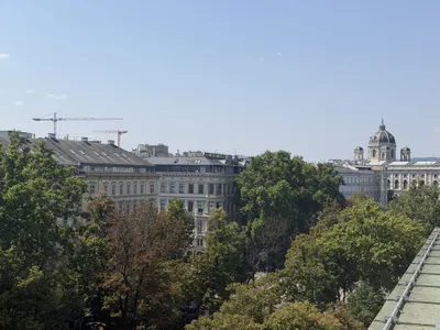 !!! LUXUS-DACHGESCHOSS AM OPERNRING - TERRASSEN MIT FANTASTISCHEM BLICK ÜBER DIE WIENER INNENSTADT !!! – Bild 2