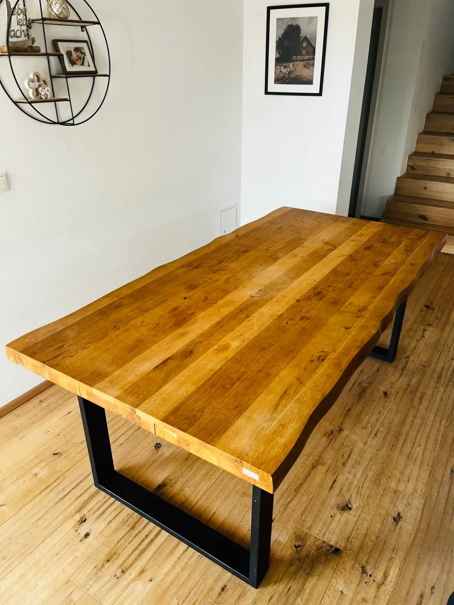Esstisch aus Vollholz 2m x 1m, € 290,- (4614 Marchtrenk)
