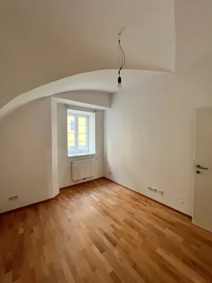 Gewerbeimmobilie kaufen in Wiener Neustadt – 145,47 m² – Bild 6 von 15