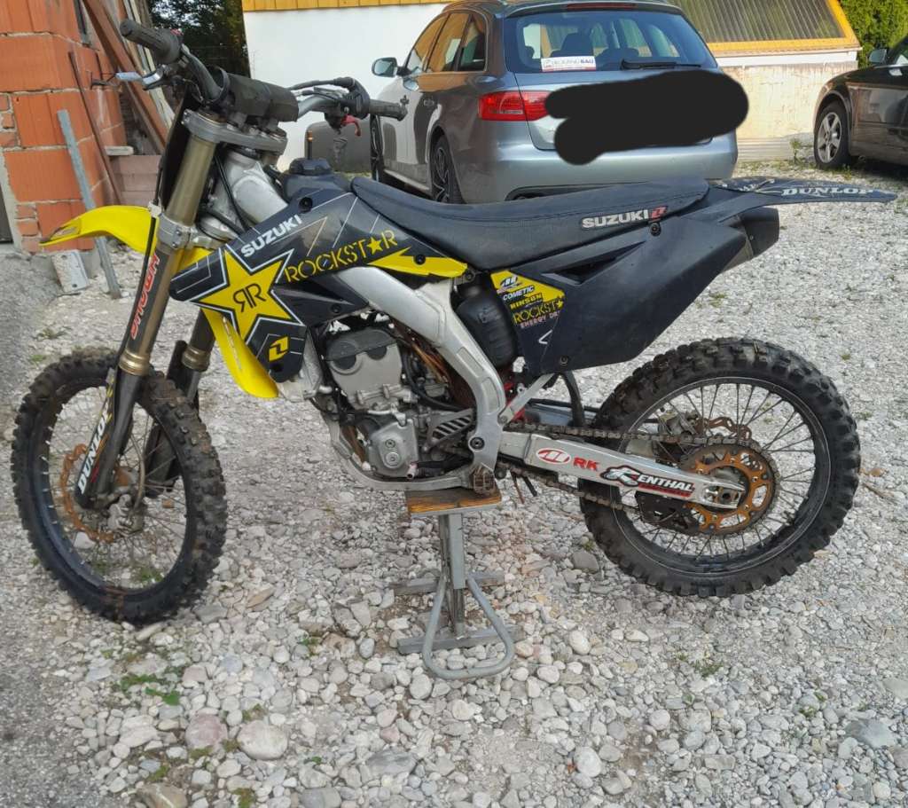 Suzuki 250 Motocross