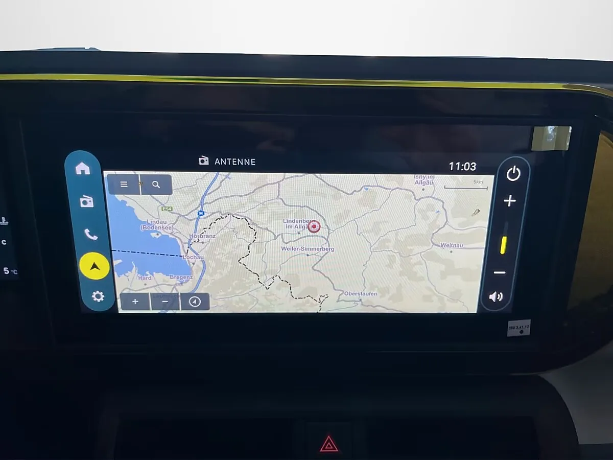 Fiat Grande Panda 1.2 Mild-Hybrid La Prima – Bild 8