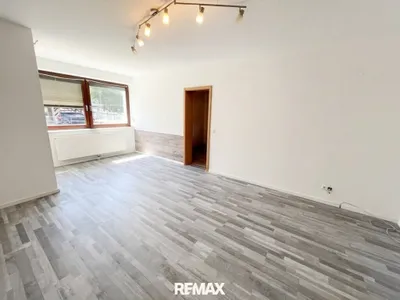 4-Zimmer-Wohnung kaufen in Neunkirchen – 85 m², € 99.000 – Bild 3 von 18
