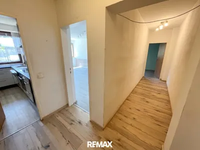 4-Zimmer-Wohnung kaufen in Neunkirchen – 85 m², € 99.000 – Bild 7 von 18