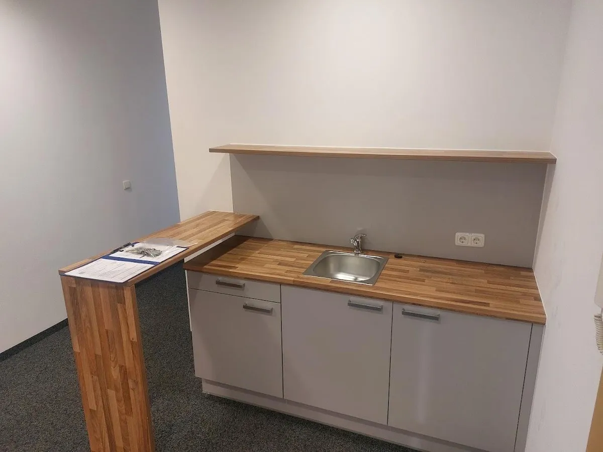 Modernes Büro in der BahnhofsARKADE - Widok 3